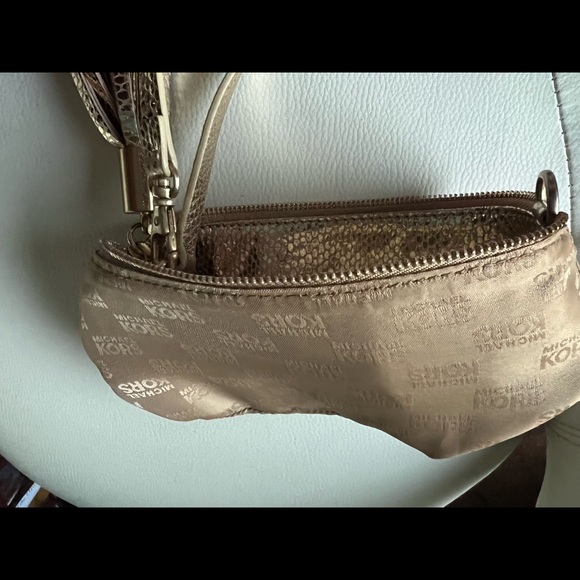 Michael Kors gold Snake skin print wristlet - Picture 5 of 7